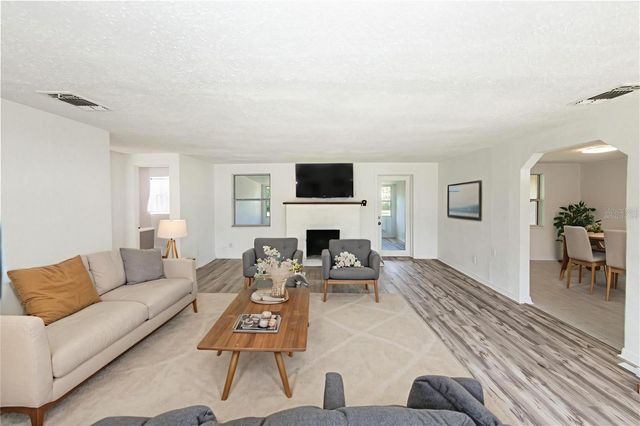 15 PALMIRA ROAD, Debary, FL 32713