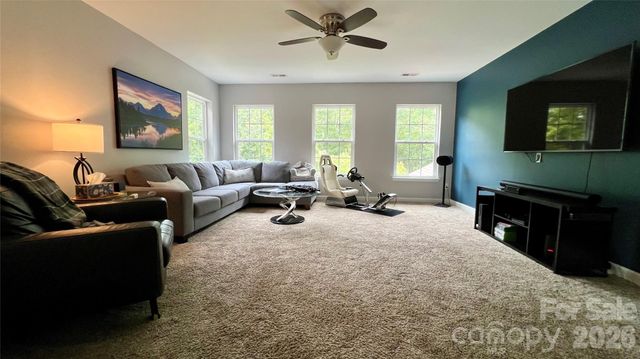 2413 Merryvale Way N, Waxhaw, NC 28173