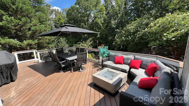 2413 Merryvale Way N, Waxhaw, NC 28173