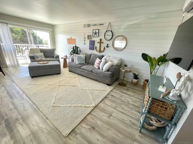 1959 Montgomery Ave., Cardiff, CA 92007