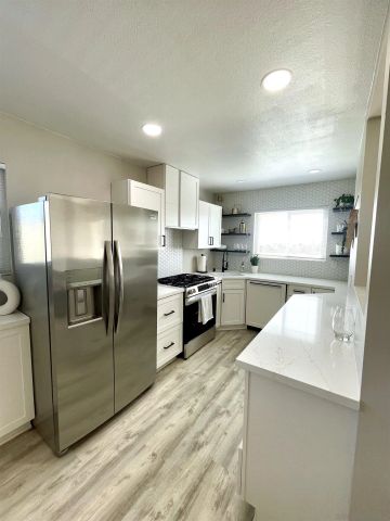 1959 Montgomery Ave., Cardiff, CA 92007