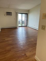50 Cambridge Road 211, Woburn, MA 01801