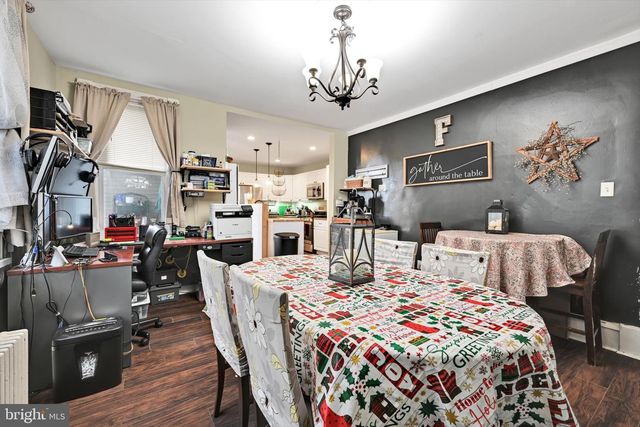 32 W PENN AVE, Wernersville, PA 19565