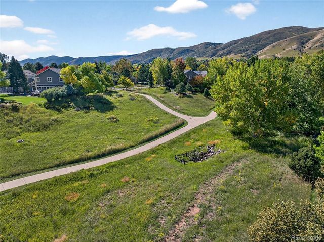 39 Buckthorn Drive, Littleton, CO 80127