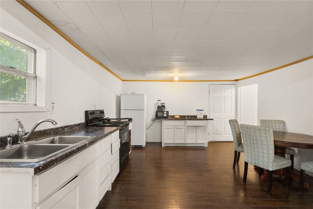 1019 S Star Street S, Bonham, TX 75418