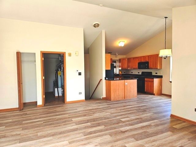 2212 Waterleaf Court 204, Naperville, IL 60564