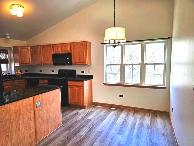 2212 Waterleaf Court 204, Naperville, IL 60564
