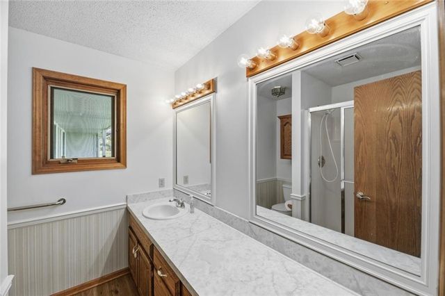 28005 S Belle Plain Road, Harrisonville, MO 64701