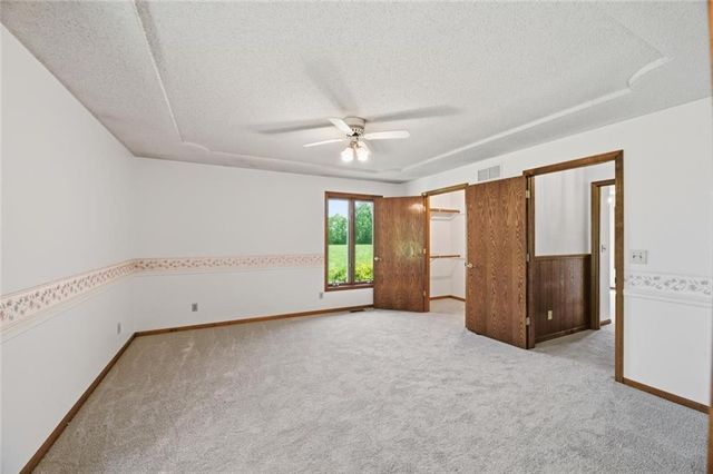 28005 S Belle Plain Road, Harrisonville, MO 64701