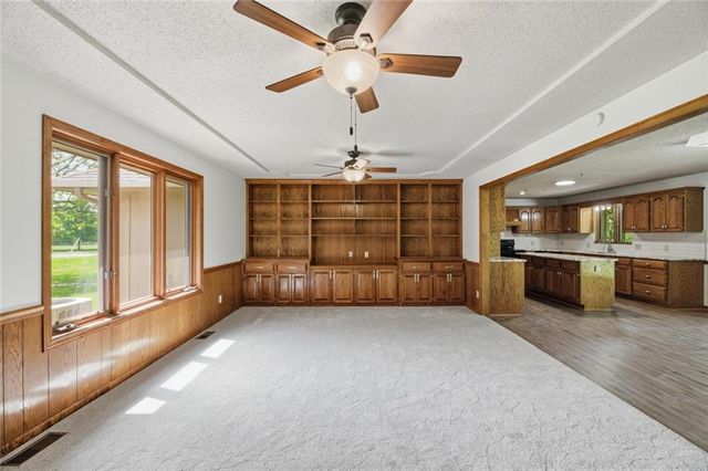 28005 S Belle Plain Road, Harrisonville, MO 64701