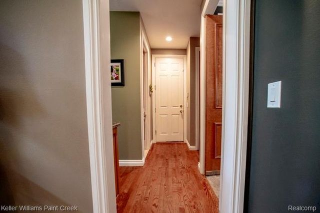 4853 Goodison Place Drive, Rochester, MI 48306