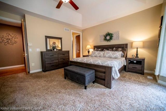 4853 Goodison Place Drive, Rochester, MI 48306