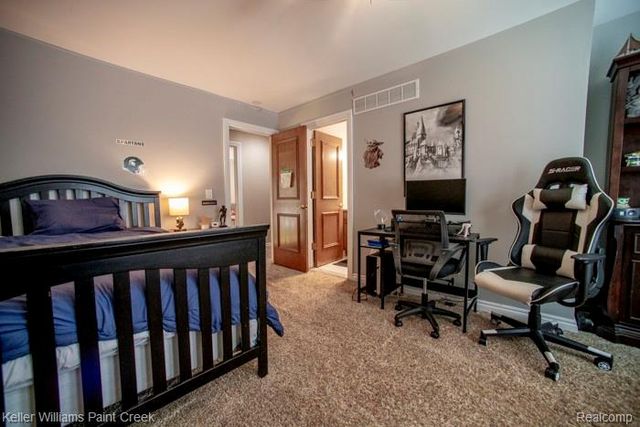 4853 Goodison Place Drive, Rochester, MI 48306