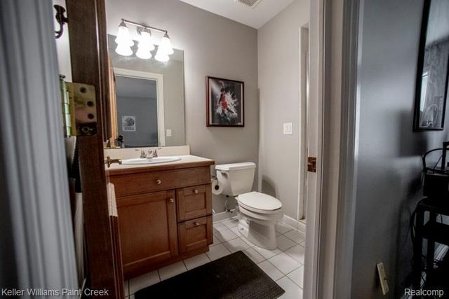 4853 Goodison Place Drive, Rochester, MI 48306