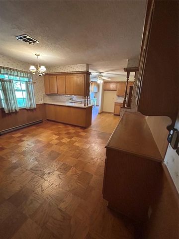 1600 E Imhoff Road, Norman, OK 73071