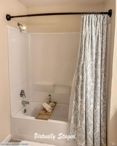 1022 Ruth Pl, Santa Rosa, CA 95401