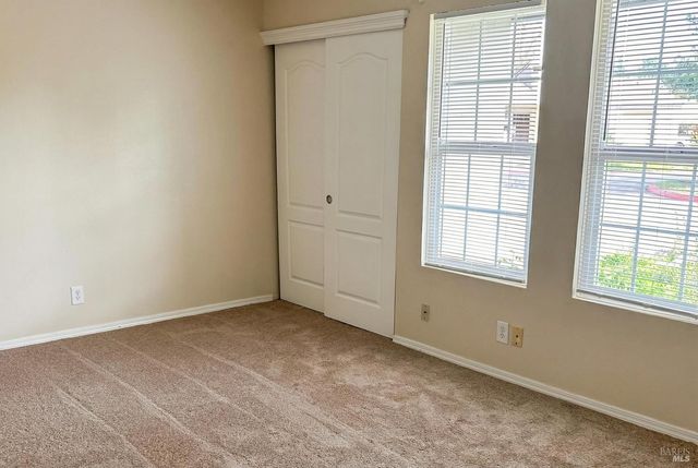 1022 Ruth Pl, Santa Rosa, CA 95401