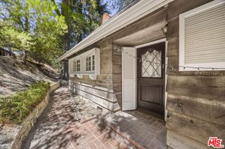 14807 Round Valley Drive, Sherman Oaks, CA 91403