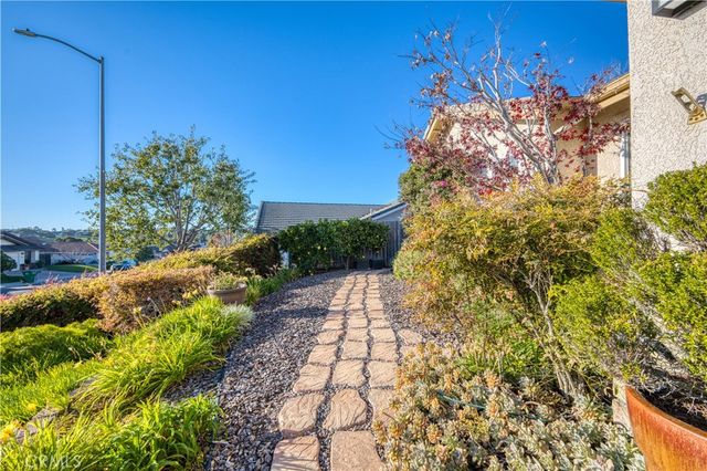 241 La Cresta Dr, Arroyo Grande, CA 93420