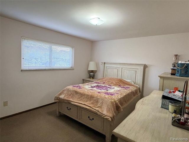 35774 Annette Drive, Sterling Heights, MI 48310