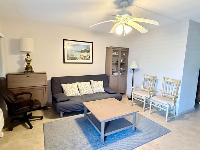 2204 Lake Osborne Drive 5, Lake Worth Beach, FL 33461