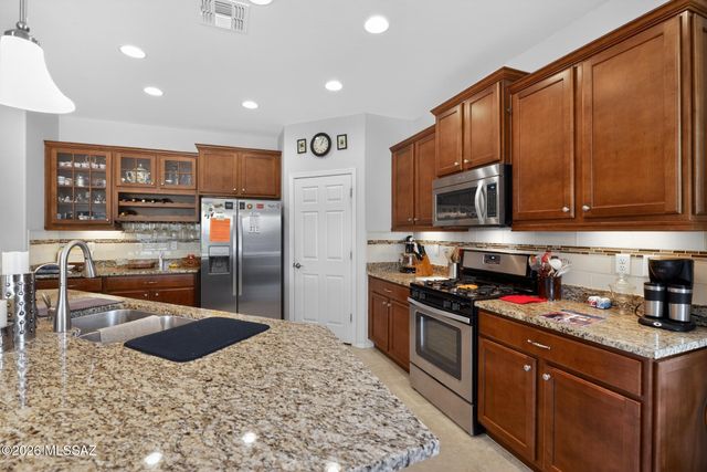 14066 E Stanhope Boulevard, Vail, AZ 85641