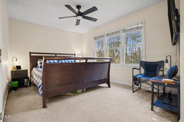 1502 Oakland Hills Way, Raleigh, NC 27604