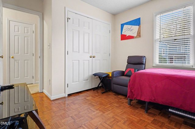 1502 Oakland Hills Way, Raleigh, NC 27604