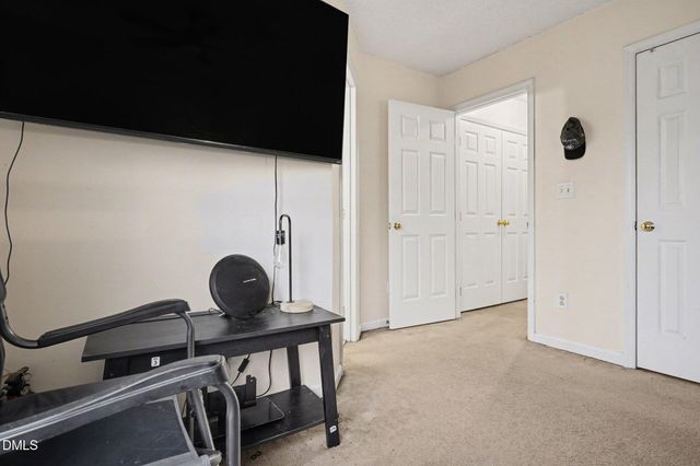 1502 Oakland Hills Way, Raleigh, NC 27604