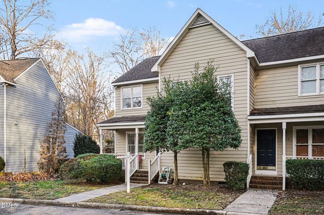 1502 Oakland Hills Way, Raleigh, NC 27604