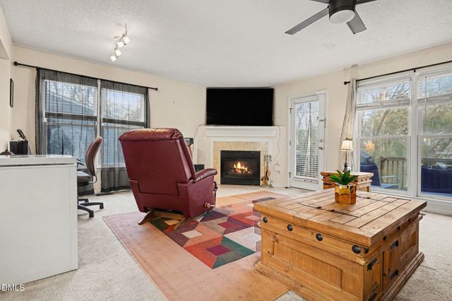 1502 Oakland Hills Way, Raleigh, NC 27604