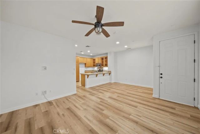 1690 Heywood C, Simi Valley, CA 93065