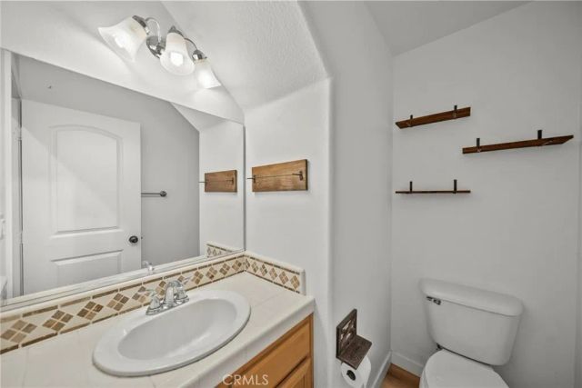 1690 Heywood C, Simi Valley, CA 93065