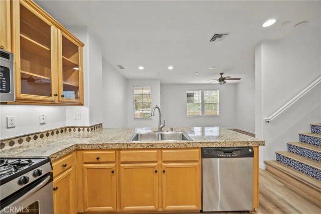 1690 Heywood C, Simi Valley, CA 93065