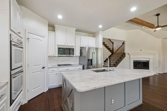 1041 Cedar Forest Drive, Conroe, TX 77384