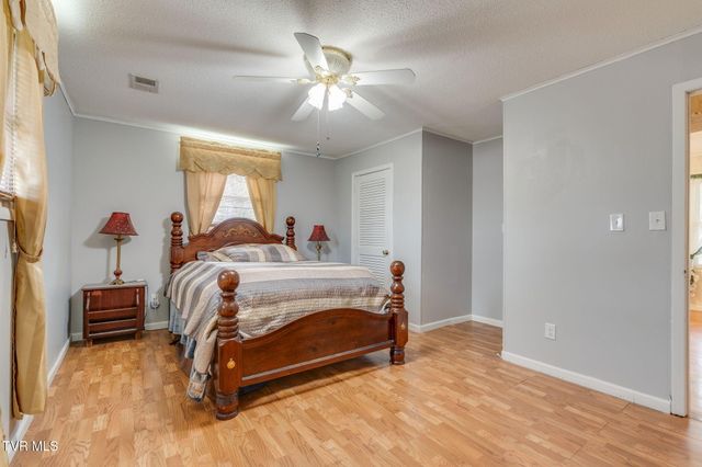 101 South Hickory Circle, Greeneville, TN 37743