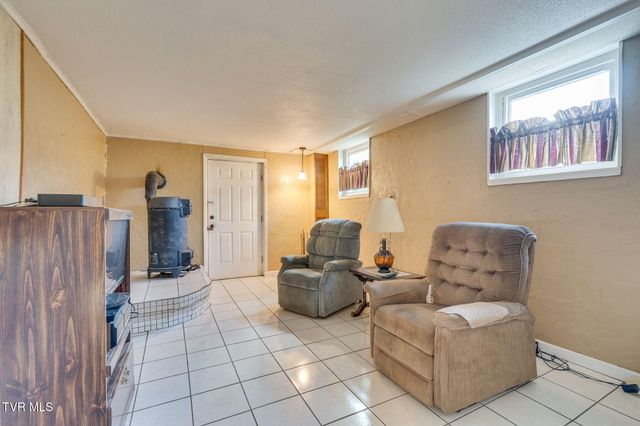 101 South Hickory Circle, Greeneville, TN 37743