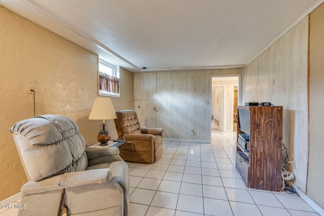 101 South Hickory Circle, Greeneville, TN 37743