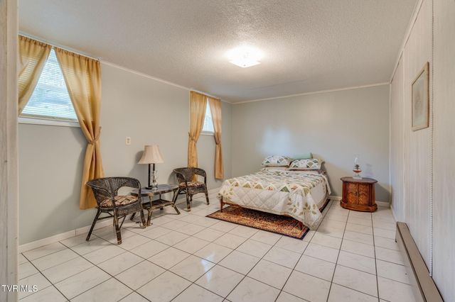 101 South Hickory Circle, Greeneville, TN 37743