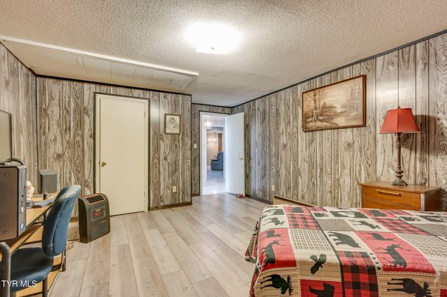 101 South Hickory Circle, Greeneville, TN 37743