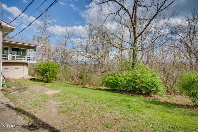 101 South Hickory Circle, Greeneville, TN 37743