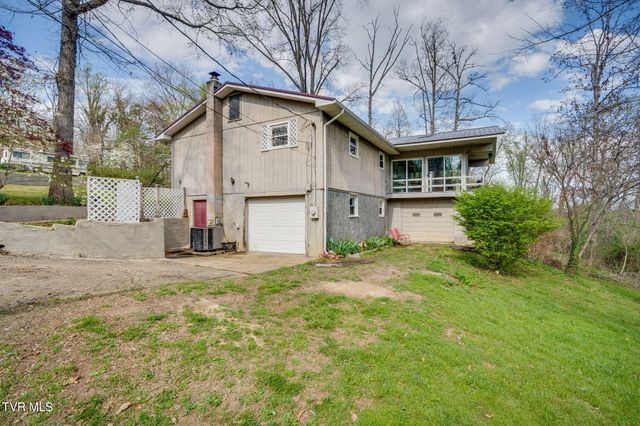 101 South Hickory Circle, Greeneville, TN 37743