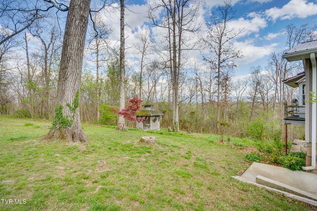 101 South Hickory Circle, Greeneville, TN 37743