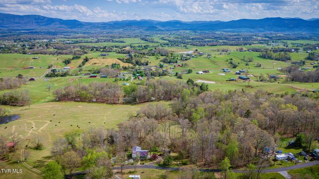 101 South Hickory Circle, Greeneville, TN 37743