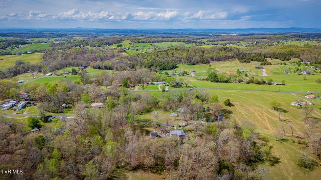 101 South Hickory Circle, Greeneville, TN 37743