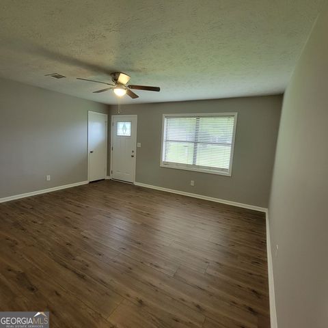 77 Pierce Road, Hiram, GA 30141