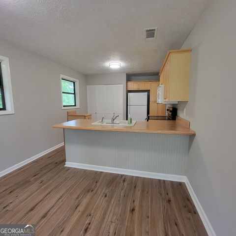 77 Pierce Road, Hiram, GA 30141