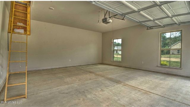 326 Cornerstone Crsg, Brandon, MS 39042