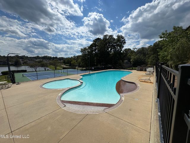 326 Cornerstone Crsg, Brandon, MS 39042