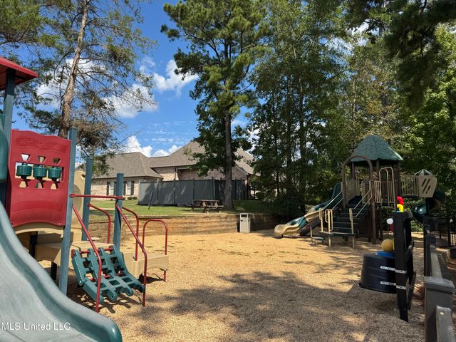 326 Cornerstone Crsg, Brandon, MS 39042